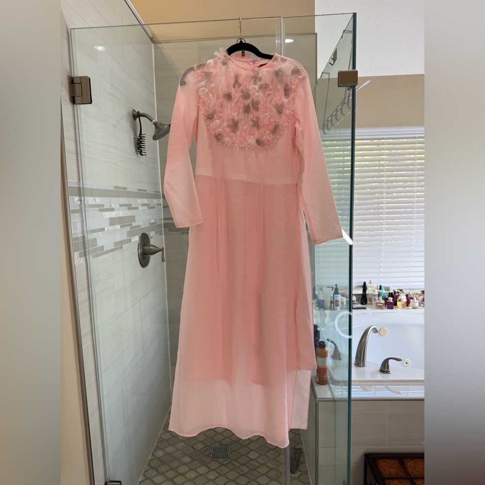 Vietnamese Pink Long Sleeve Dress (A092)